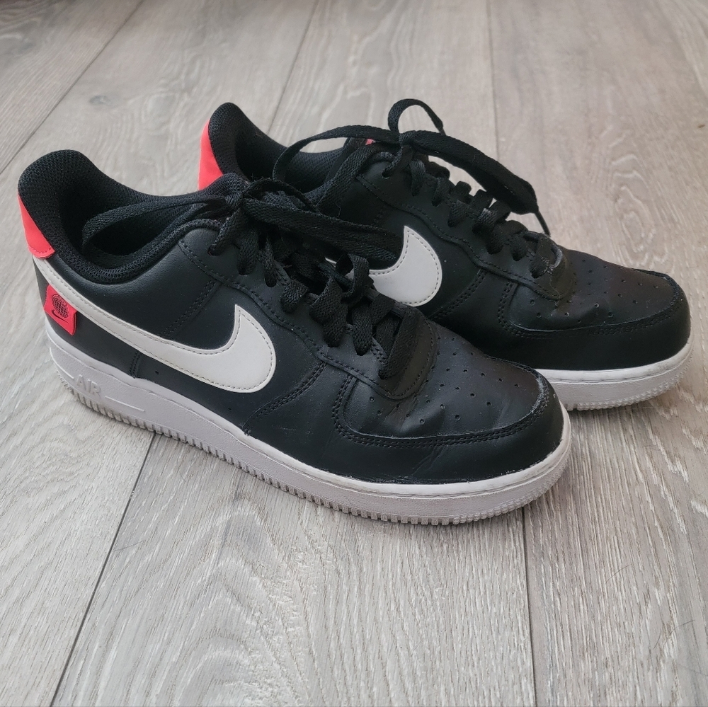 Nike "Worldwide" Air Sneakers